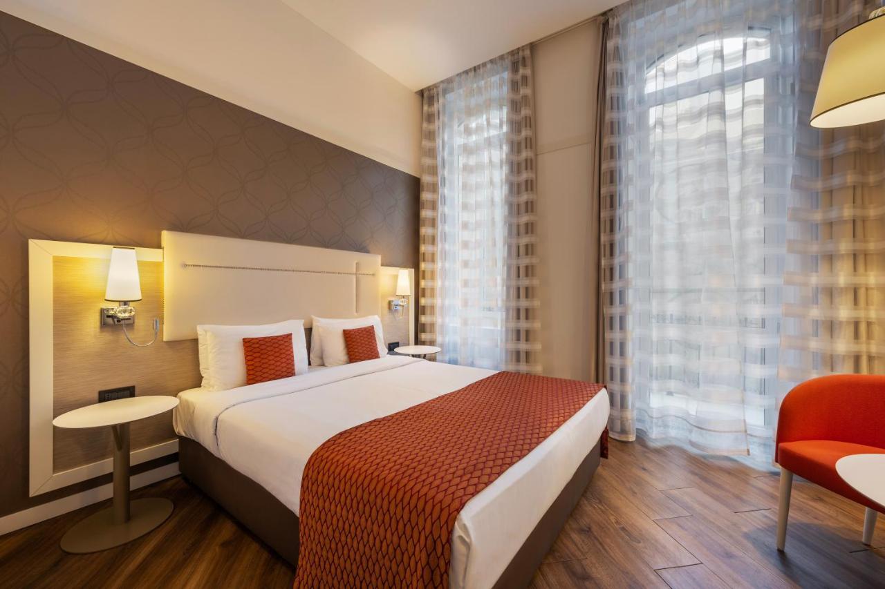 Hotel Parlament 4*